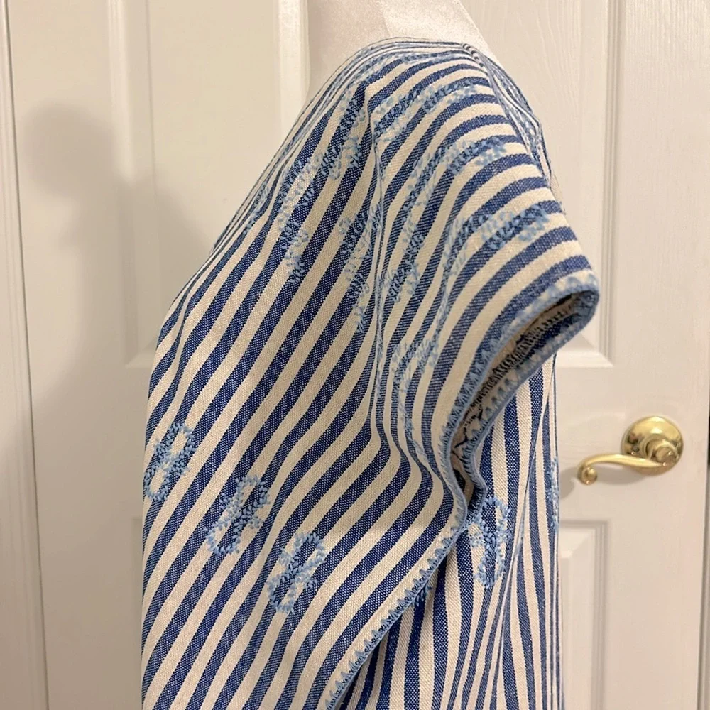 Tuckernuck Floral Embroidered Striped Sullivan Caftan Blue & White Size Medium - Picture 8 of 13